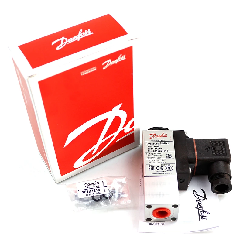 

Danfoss 061B110466 pressure sensor pressure switch pressure connection size is 1/4 IP65 DIN plug new and original