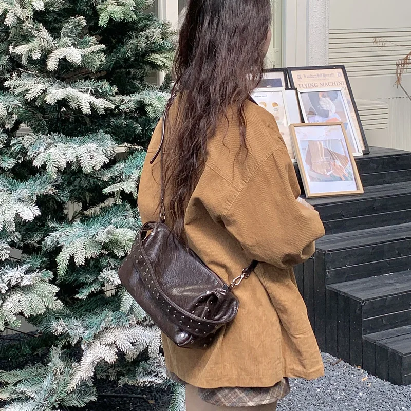 New Fashionable Studded Purses Shoulder Hobo Bag Punk Women Shouder Purse Vegan Leather Designer Handbags Streetwear