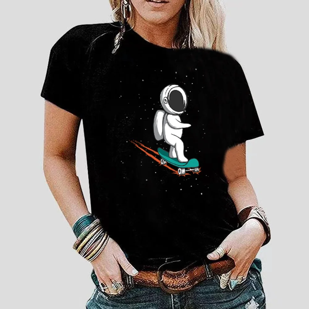 Camicia allentata Casual o-collo da donna estiva manica corta moda T-shirt nera tendenza moda stampa astronauta Hip Hop Streetwear