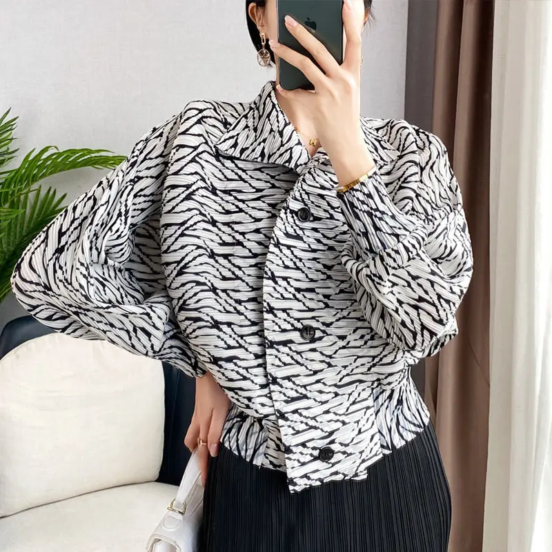 

Miyake Women Printing Pleated T-shirt Loose Designer Loose Blouse, Fashion Comfortable All-Match Leisure T-Shirt Women Tops