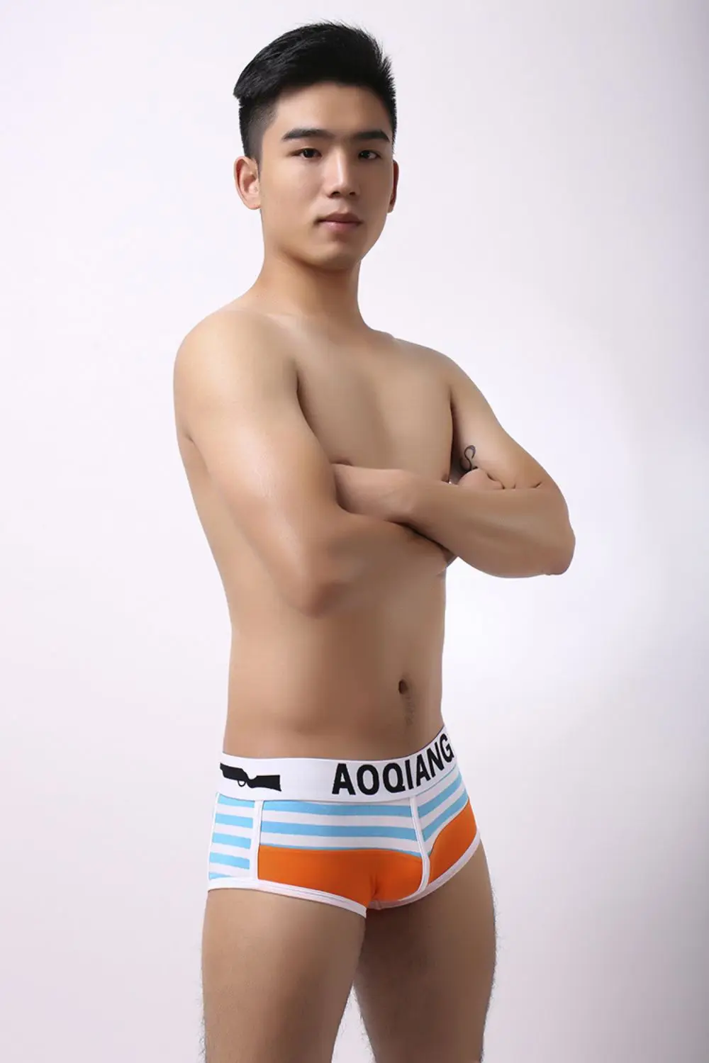 

Men Breathable U Convex Pouch Boxer Shorts Soft Breathable Underpants Boxer Briefs Striped Shorts Hombre Underwear Trunks