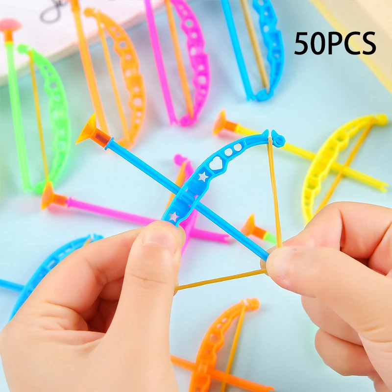 50 Stück bunte Mini-Kunststoff-Sauger, Schießpfeil, Outdoor-Spielzeug für Kinder, Geburtstagsparty, Gastgeschenke, Pinata-Füller, Schulbelohnungen