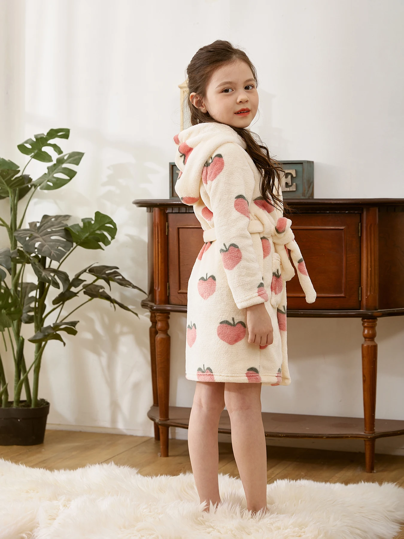 Winter Children's, Boys' and Girls' Bathrobes with Cute Printed Pattern Pajamas, Warm and Comfortable Flannel Bathrobes
