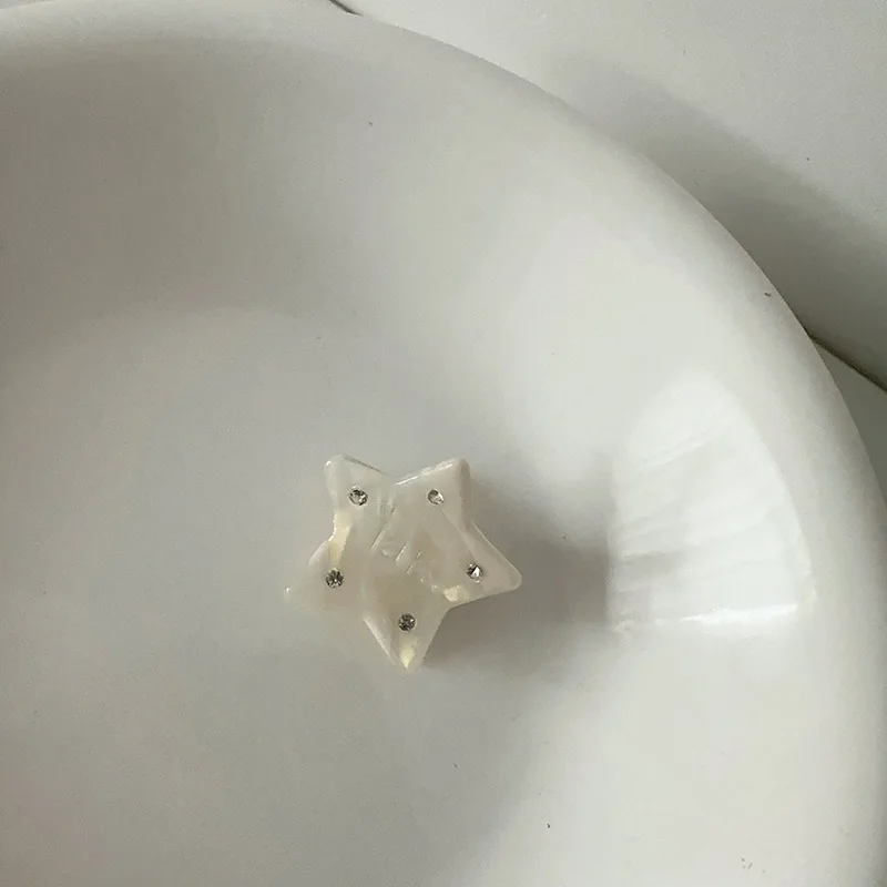 05Pentagram-white
