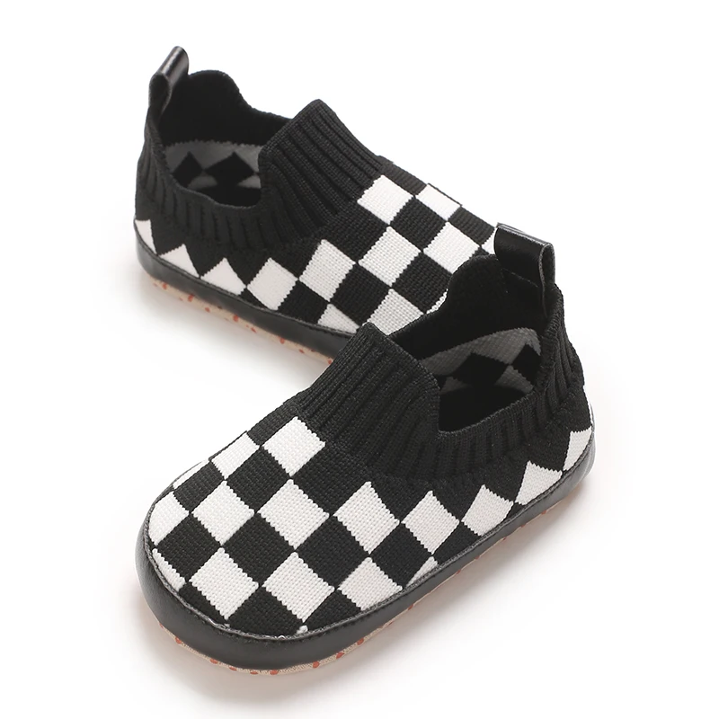 Newborn Soft Soled Bed Shoes Fashionable Checkered Baby Casual Shoes Anti Slip Walking Shoes 4
