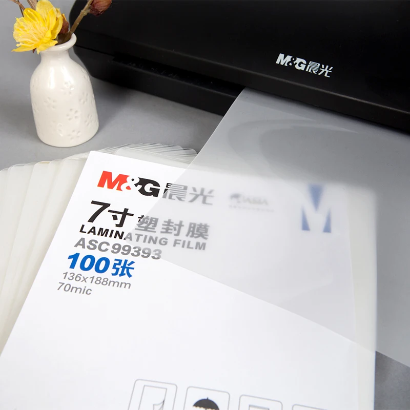 M&G 100 Sheets Transparent High Definition Plastic Sealing Film 70/80mic Document Photo Special Sealer Film A4/A3