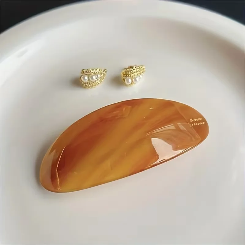 French Retro and Elegant Hair Clips - Retro Low Ponytail Clips, Oval-Shaped, Perfect for Both Casual and Formal Hairstyles