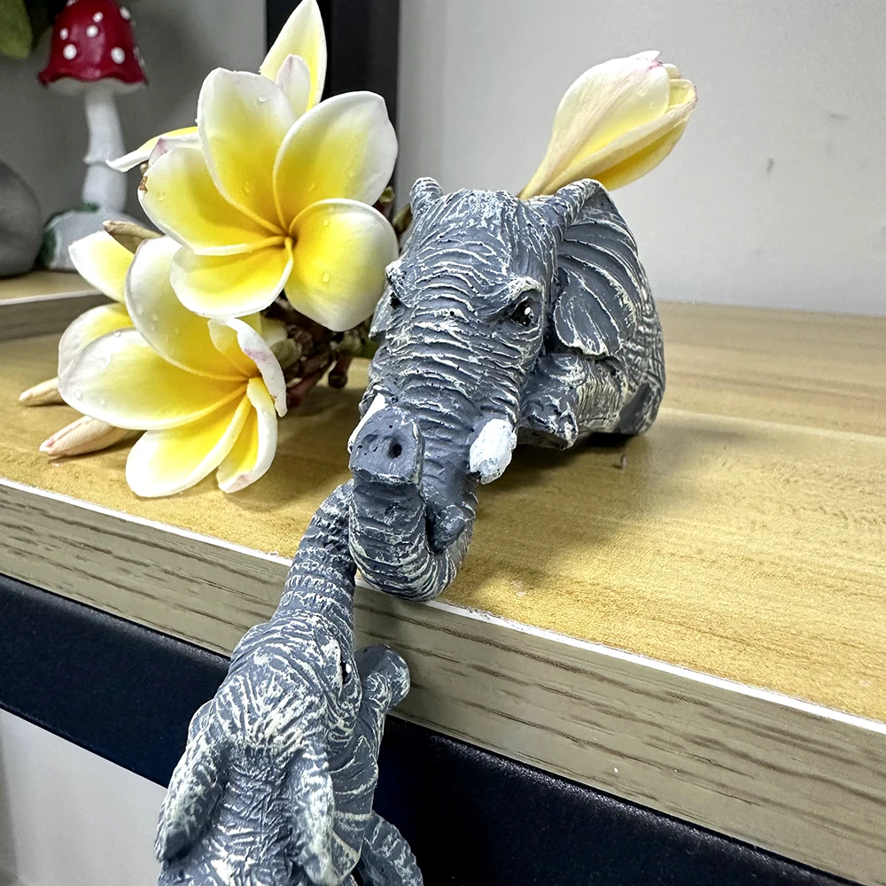 Elephant resin crafts Elephant Set of 3 Mother's Day and Thanksgiving Gifts Home Outdoor Decorative Small Ornaments Resin Hand-Painted Statues