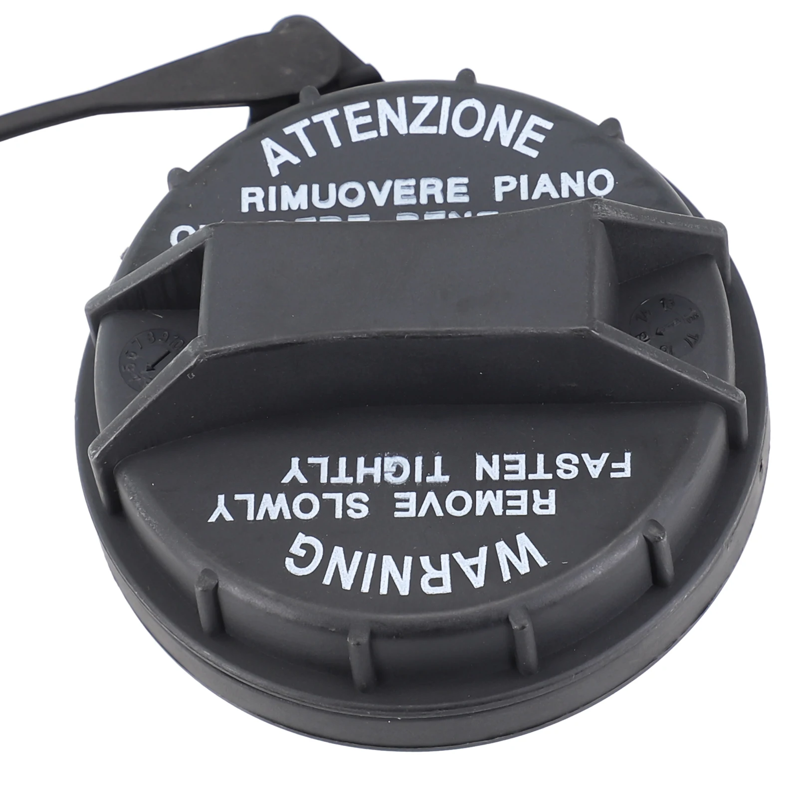 Рисунок 5 - Крышка для топливного бака 31010-38600