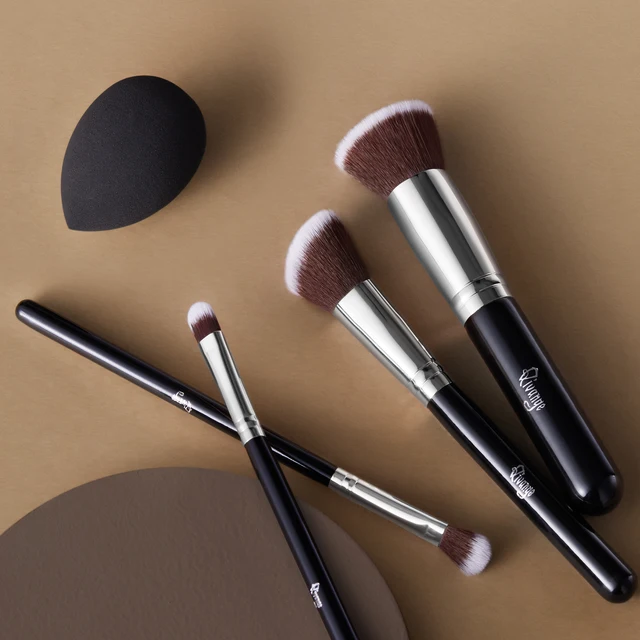 Voltsify 12 Pcs Travel Makeup Brush Set with Makeup Sponge and Brush Cleaner 2