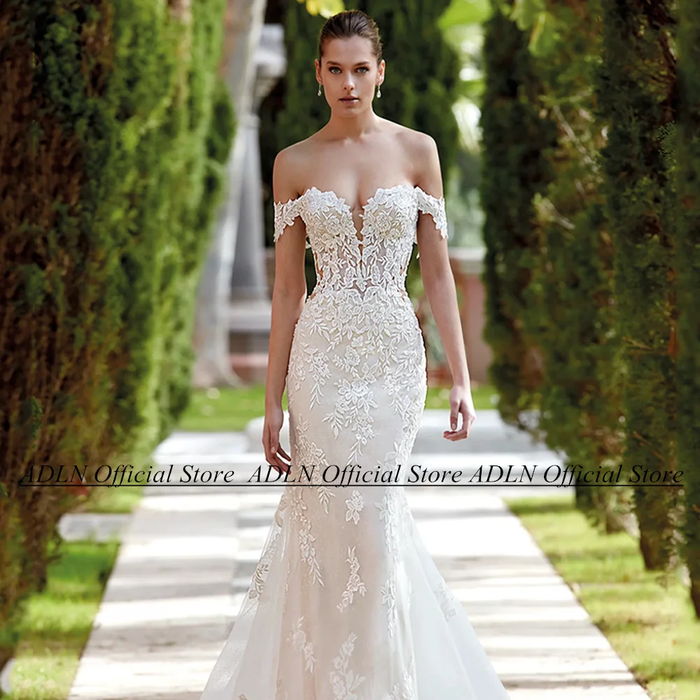 Sexy Lace Wedding Dresses Detachable Off Shoulder V Neck See Through Body Court Train Glitter Tulle  Mermaid Bridal Gowns 3