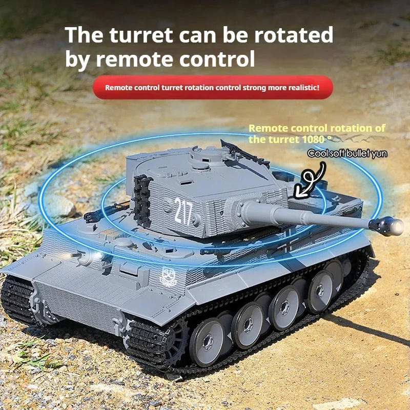 Robot Tank RC 2.4GHz pour enfant franchissant un obstacle en extérieur