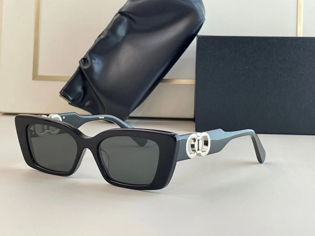 

Sunglasses For Women Men Summer LAPECHE Style Anti-Ultraviolet Retro Plate Full Frame Fashion Glasses Random Box