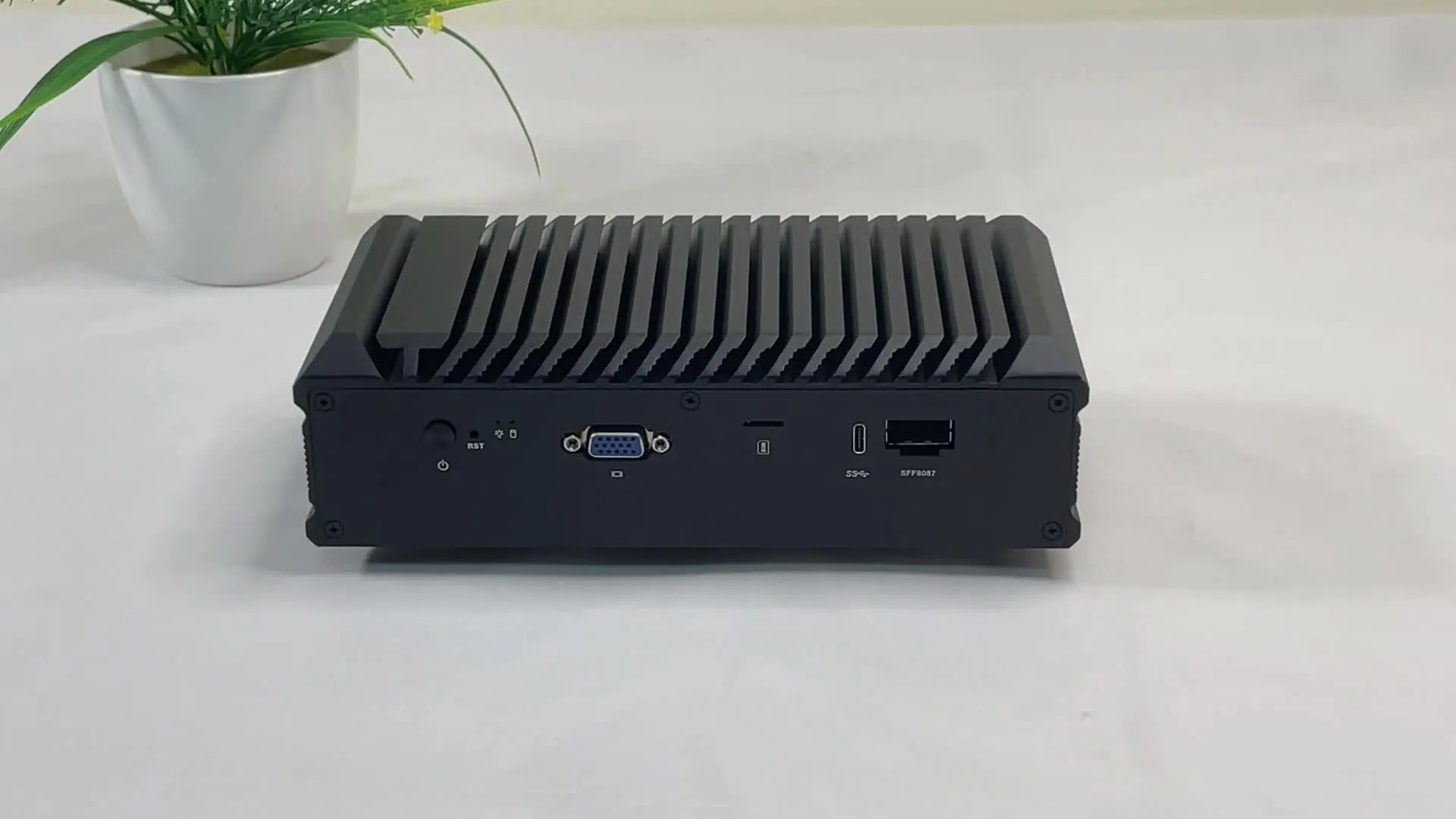Free Shipping SFP+ 10GB/SFP 1GB /2.5G / I225 2.5GB LAN C3558R