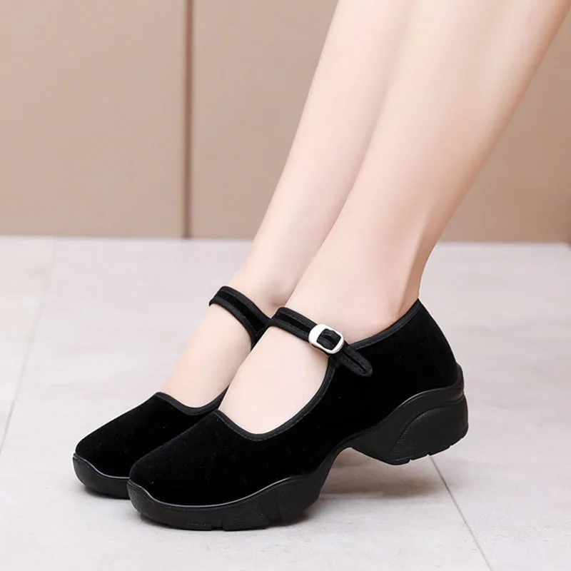 Women Shoes Black Velvet Pumps Buckle Strap Mary Jane Heels Lady Platform Block Heel Work Shoes Casual Walking Dance Cloth Shoes 5