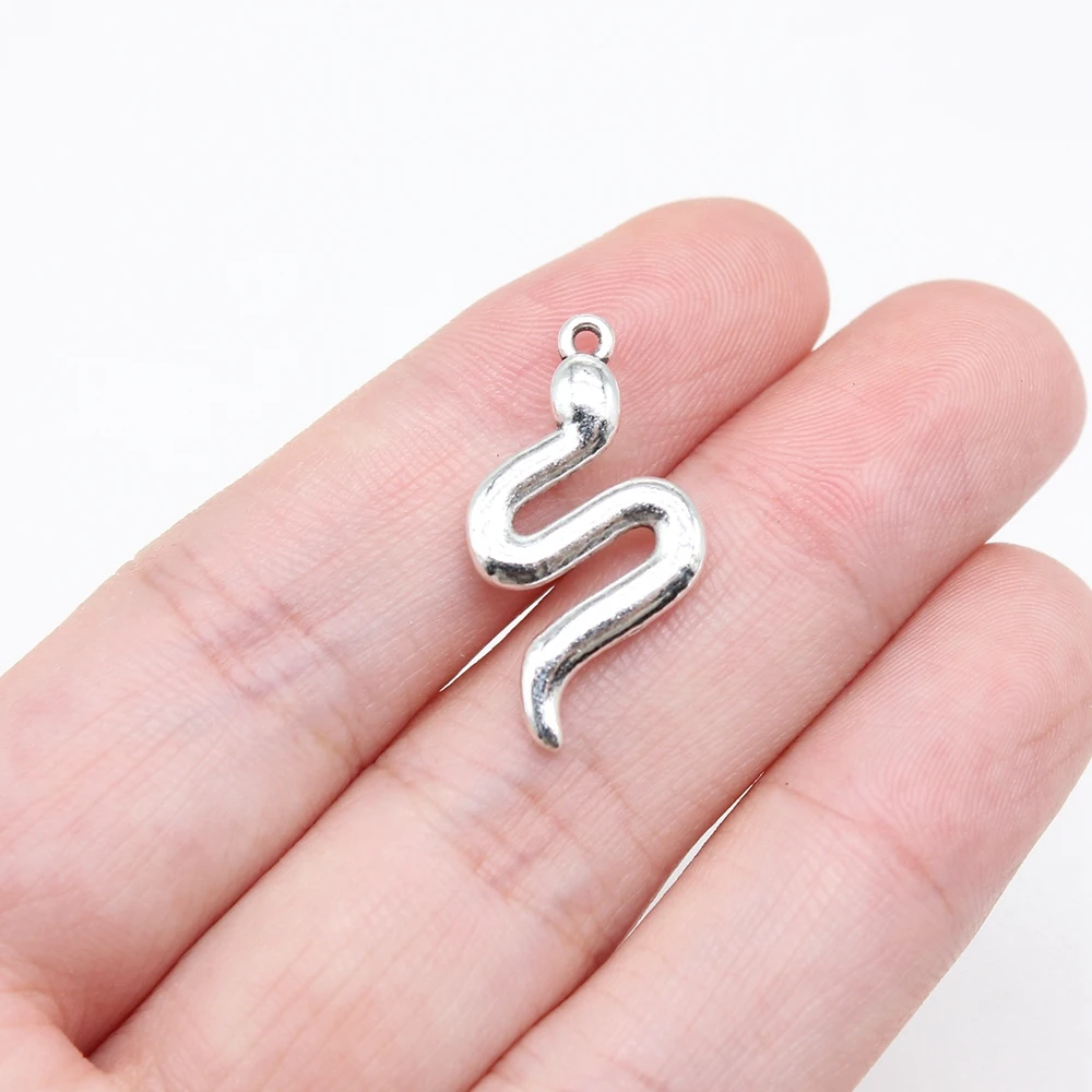 

WYSIWYG 20pcs 24x13mm Antique Silver Color Snake Charms For Jewelry Making