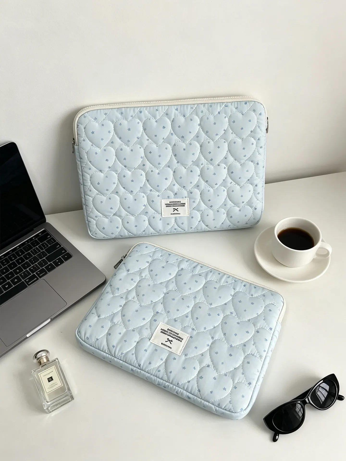 Charming Quilted Laptop Sleeve - Shockproof Notebook and Tablet Pouch Bag
