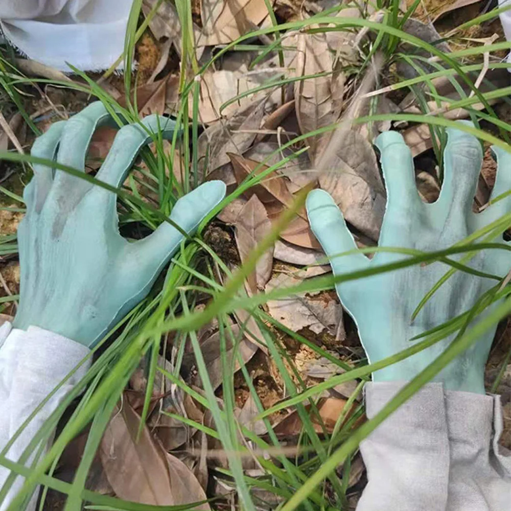 Realistic Halloween Skeleton Hands Stakes - Spooky Ground Breaker with Arms, Outdoor Lawn and Garden Decor for Halloween Parties