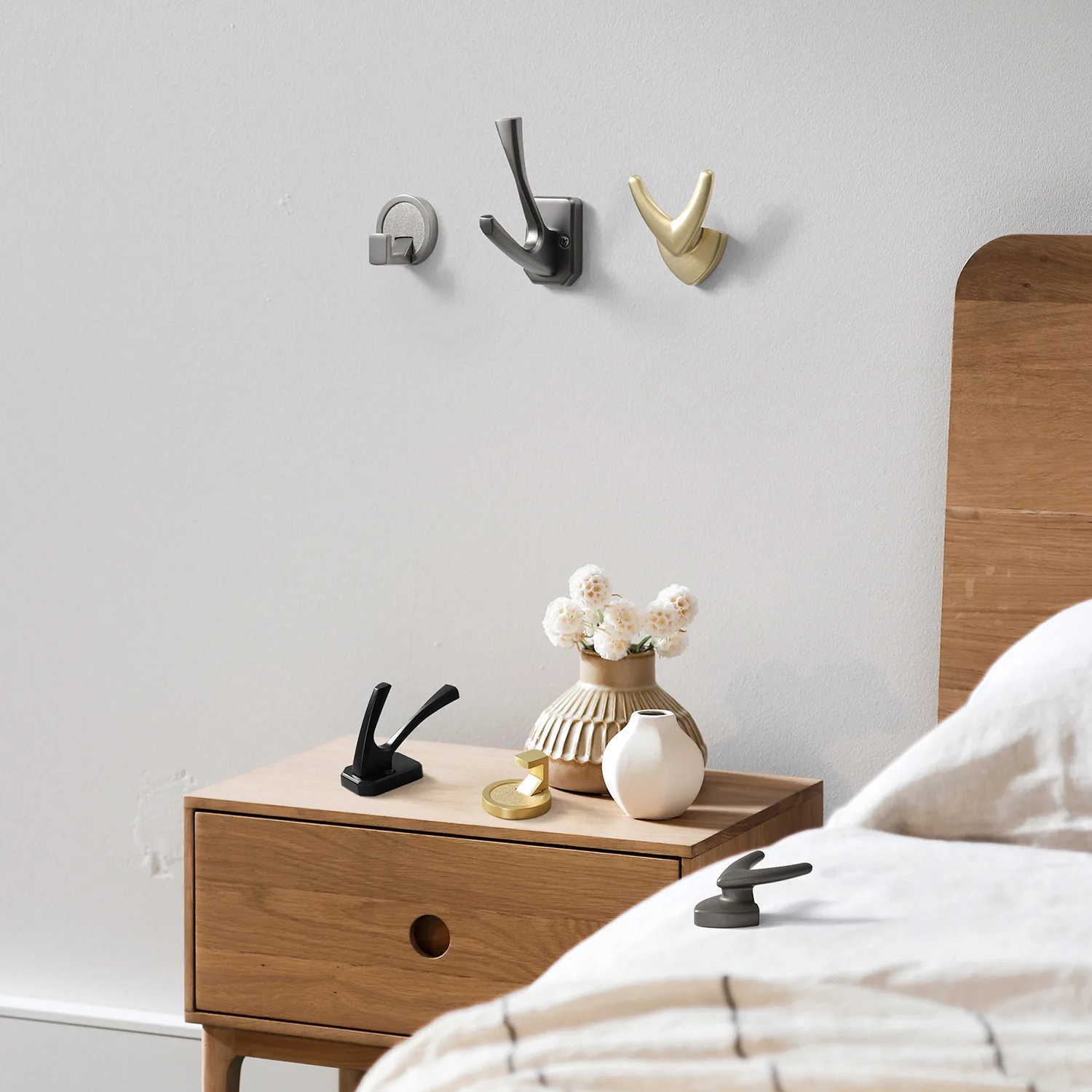 Simple Clothes Hook European Style Black Gray Wall Hanging Porch Living Room Wardrobe Fitting Room Hat Hook Home Decoration