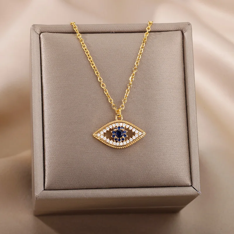 Elegant Gold Tulip Flower Pendant Necklace
