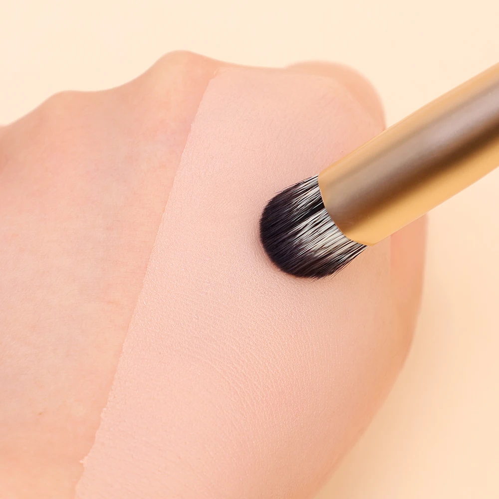 Makeup Brush Professional Finger Belly Nose Contouring Concealer Brush Precision Smudge Cover Acne Dark Circles Foundation Concealer Cosmetic
