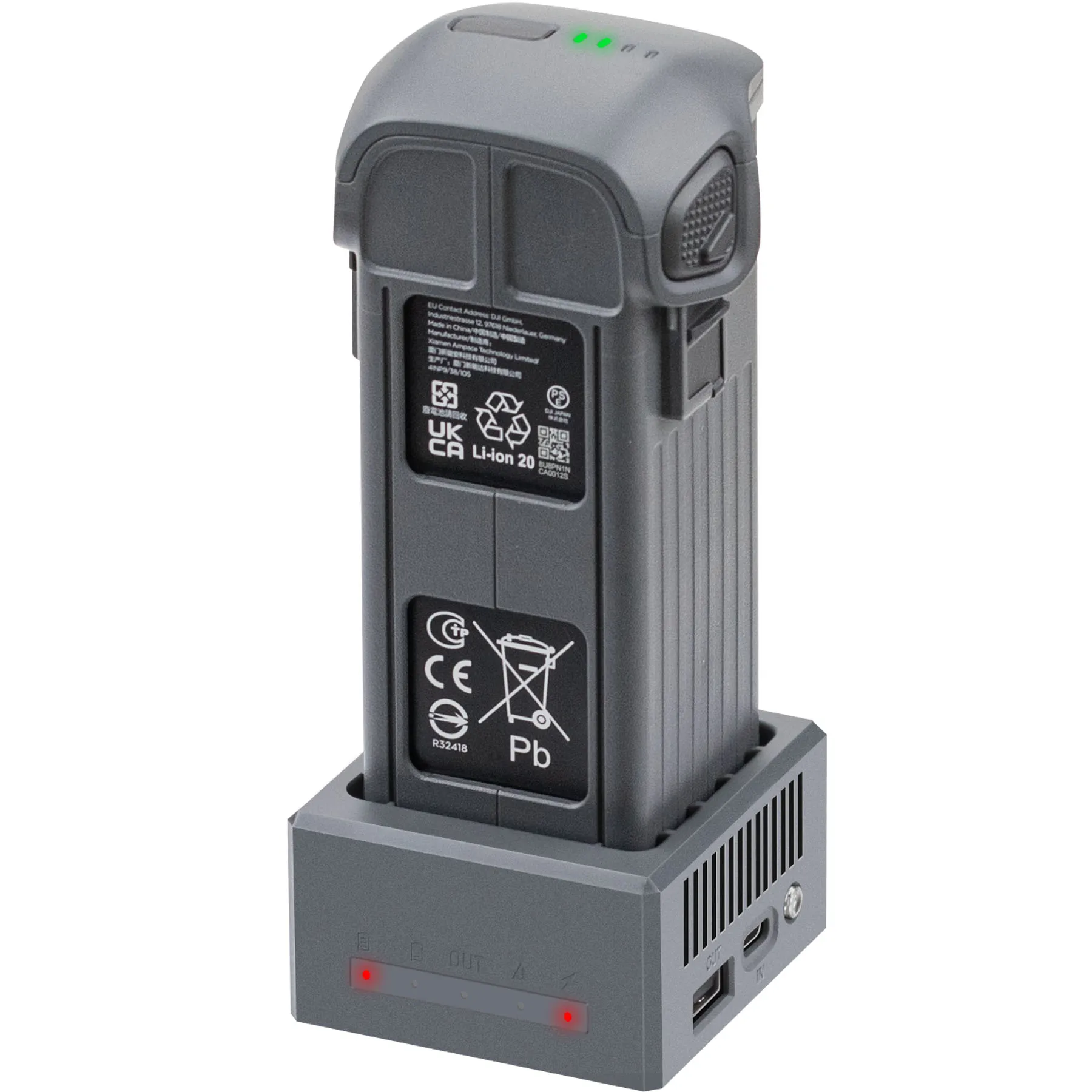 Batterie drone DJI Mavic 4 Pro branchée sur chargeur rapide PD100W en cours de charge