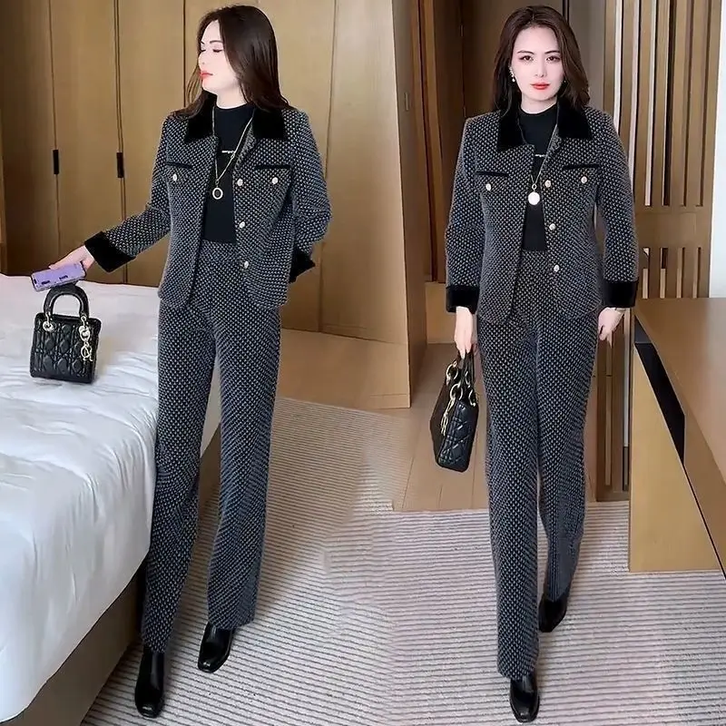 Temperament Padded Cotton Small Fragrant Style Fashion Suit Women 2025 Winter New Thickened Jacket Wide Leg Pants Two-piece Set
