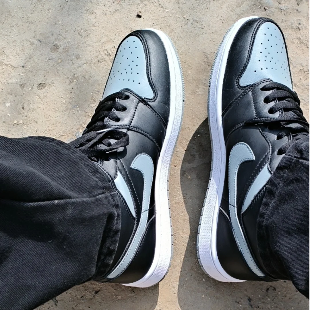 Air Jordan 1 MID Retro Mid-top Basketball Shoes Nike Original Black and Gray Colorway for Men and Women casual sneakers