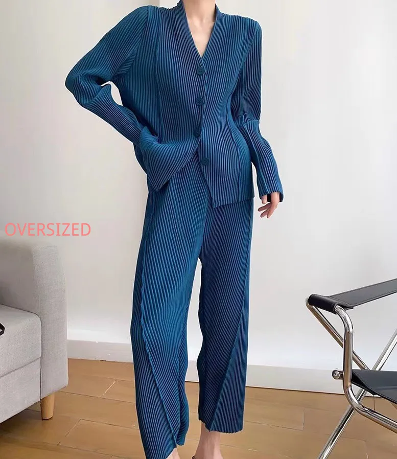 Рисунок 2 - MIYAKE PLEATS Комплект из 2 предметов для женщин