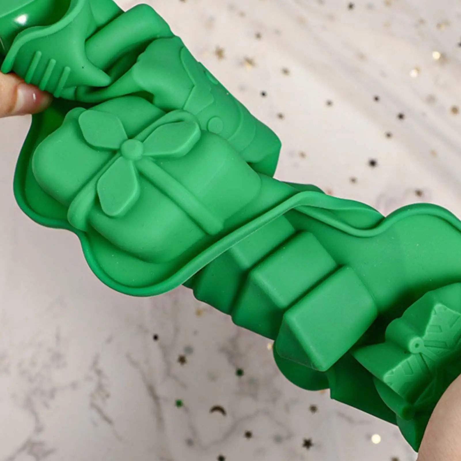 Christmas Tree Silicone Mold 6 Cavity Santa Claus Home Decor Christmas Fondant Mold for Xmas Birthday Party Cake Tools