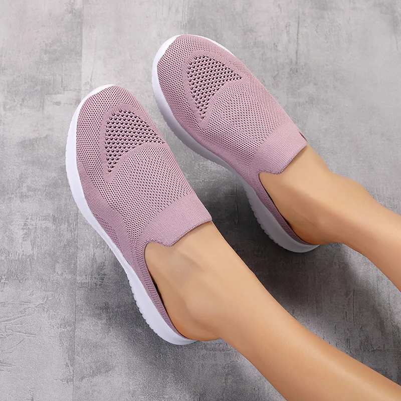 2022 NEUE Mesh-Slip-On Schuhe Turnschuhe Frauen Sommer Casual Hausschuhe Leicht Großen Größe Atmungsaktiv