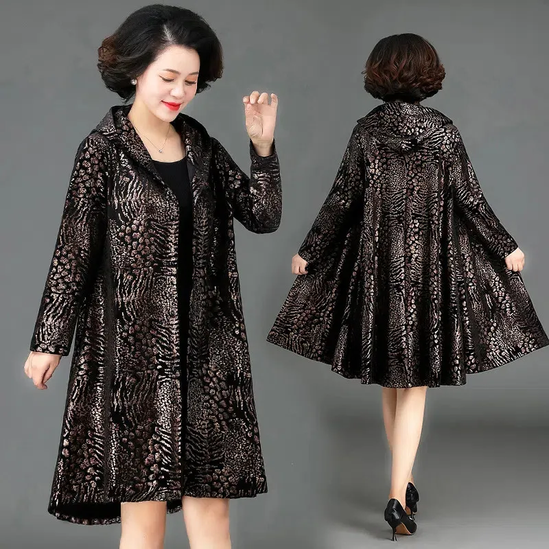 

2022 Spring Autumn Elegant Windbreaker Coat Gold Velvet Outerwear Fashion Printing Hooded Overcoat Loose Trench Coat Female
