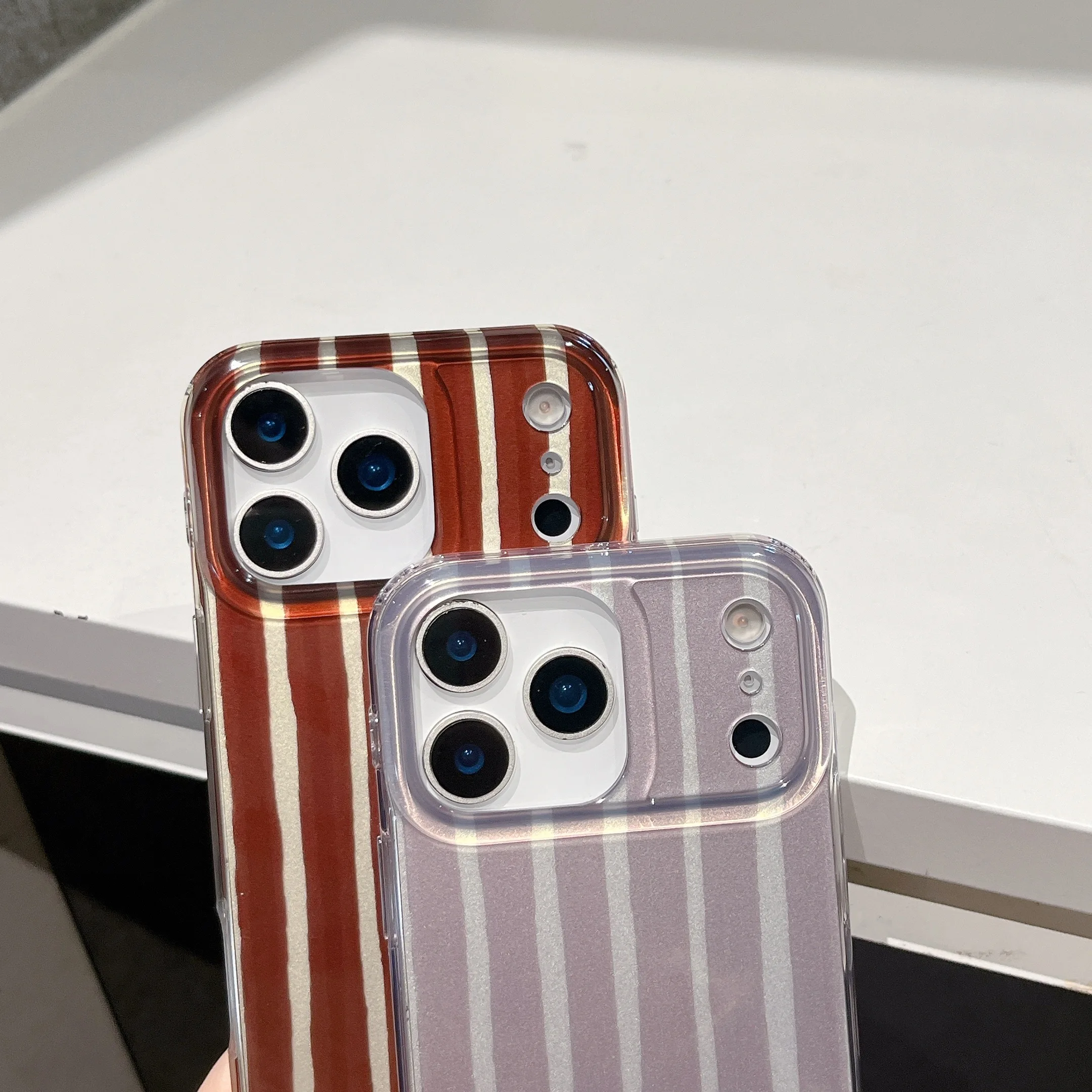 Luxury Contrasting Color Stripes Pattern Glossy Shockproof Phone Case