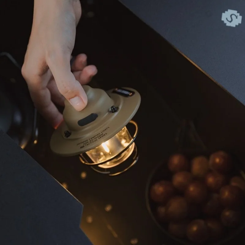 Retro Camping Lamp 4