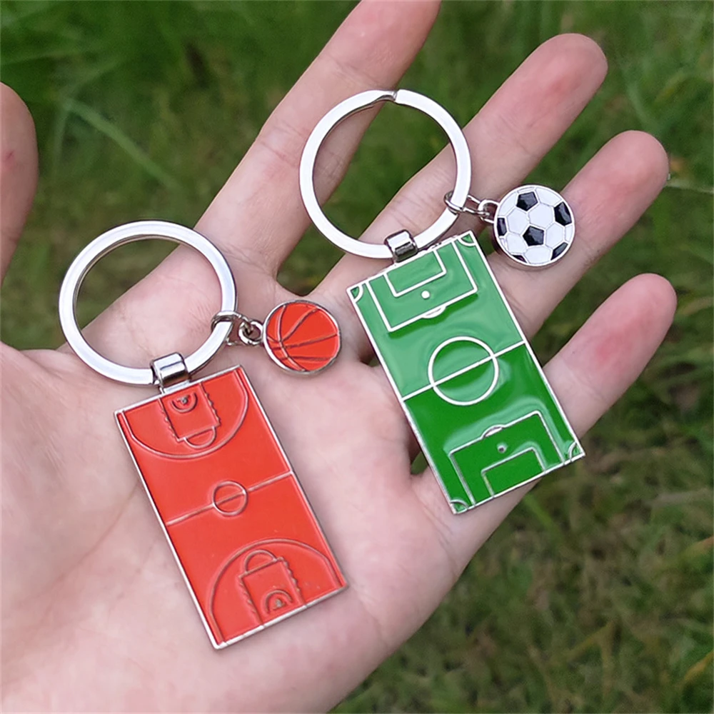 CreativeFootballFieldKeychainMetalSoccersBasketballPendentsTeam