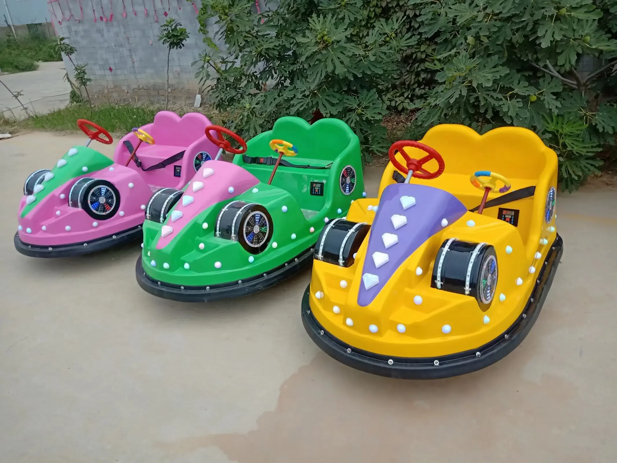 High Attendance Amusement Play Ground Park Kiddie Rides on Toys with Light Battery Remote Bumper Car for Sell