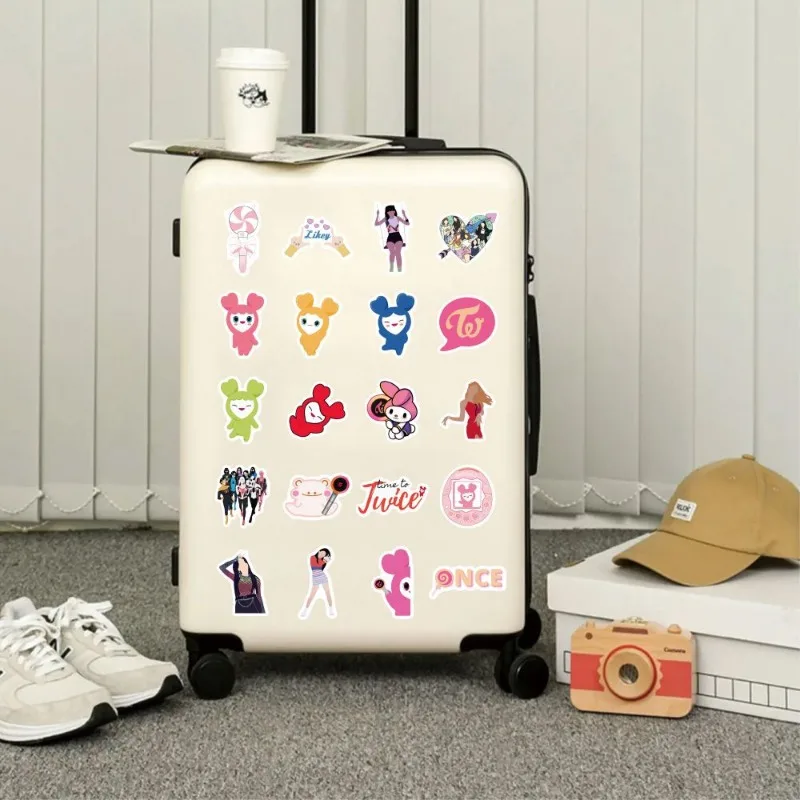 60 Pezzi TWICE Adesivi Decorativi Creativi Fai-da-Te con Motivi Carini per Cover Telefono e Scooter, Ornamenti Personalizzati - immagine 6