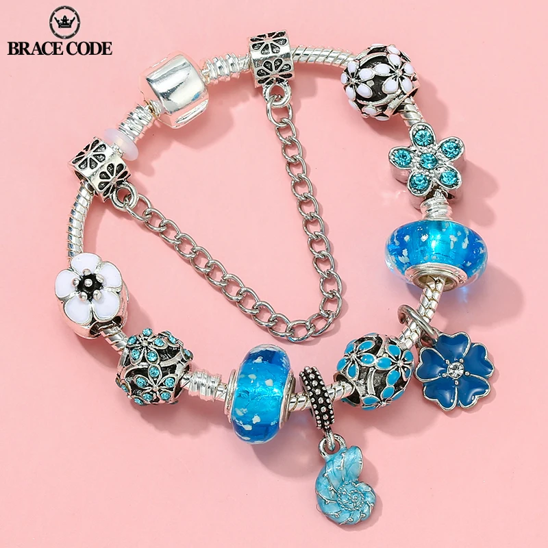 

BRACE CODE New Blue Cute Snail Charm and Flower Pendant Beaded Bracelet Luminous Beads Charm Jewelry Women Bracelet Party Gift