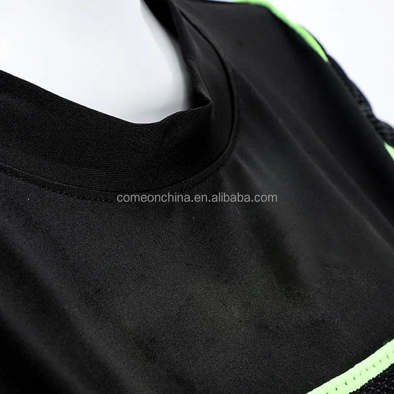 Football Padded Compression Shirt Baseball Chest Protector Hockey Paintball Soccer Goalkeeper Padded Protective Shirt