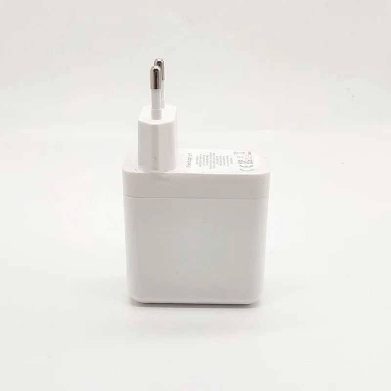 OnePlus Warp Charge 65 Power Adapter EU description image 3