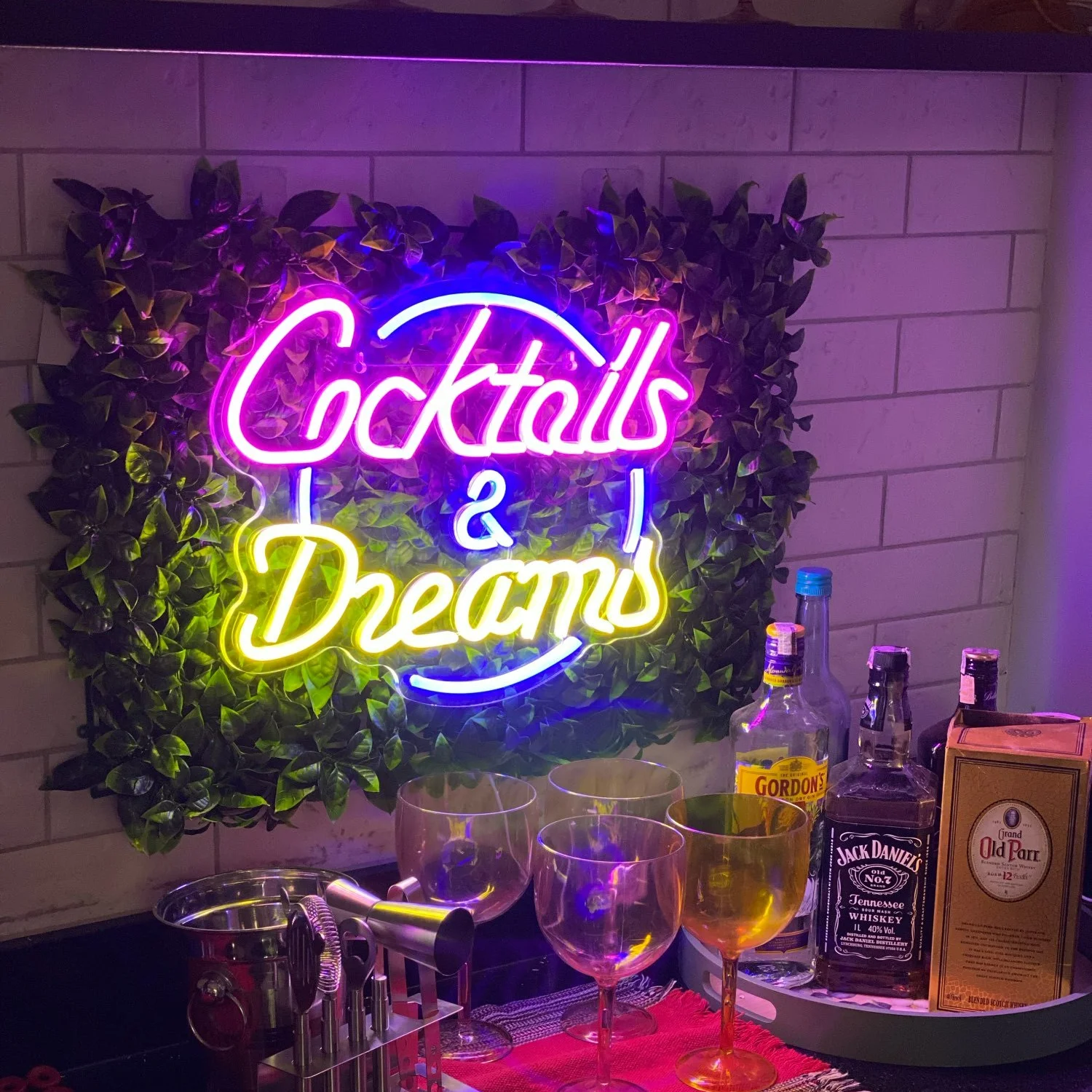 

Cocktails Beer LED Neon Sign Wall Decor For Beer Bar Store Pub Club Nightclub Birthday Party Decorative Neon Night Light