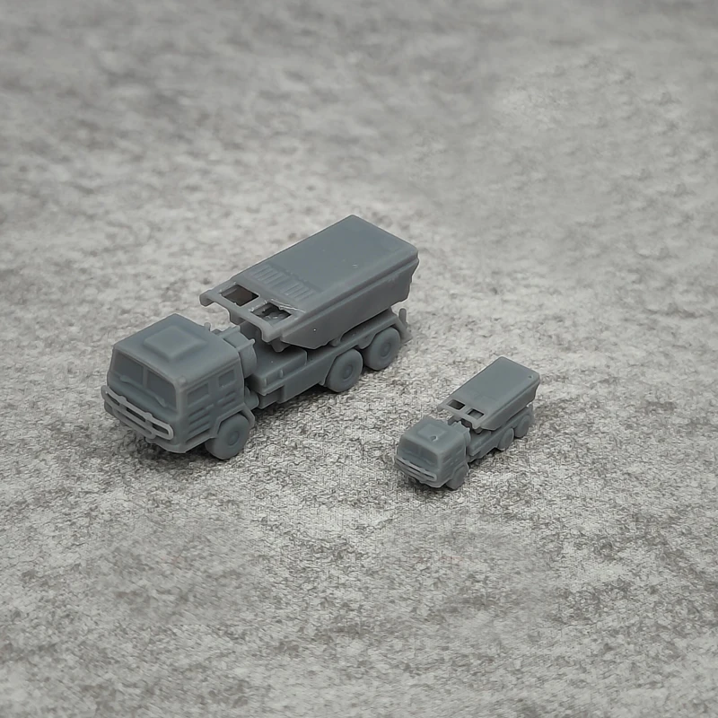 

5PCS SR-5 Long-range Rocket Launcher Car Toy Wheeled Armored Artillery Vehicle 1/700 350 Resin Model for Military Educational