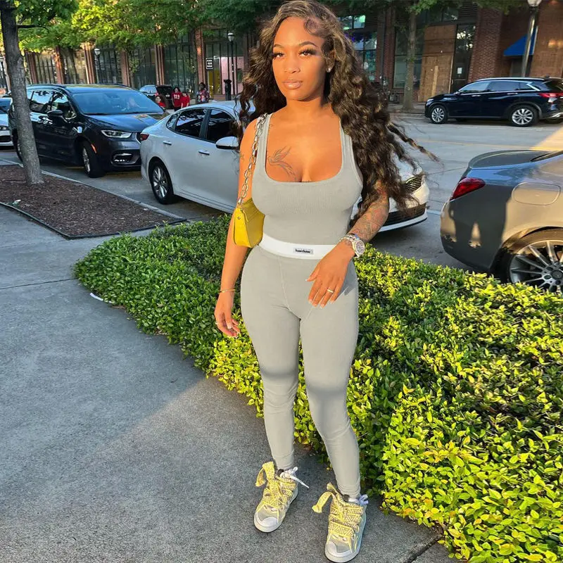 

Europe and the model of women's wear sleeveless jumpsuit sports tights take big yards round collar fashion fitness yoga