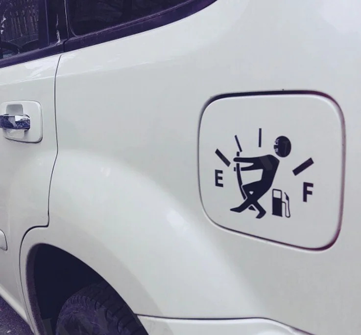 Lustige Autoaufkleber zum Ziehen des Kraftstoffzeigers, reflektierender Aufkleber, Auto-Styling für Universal-Tankzubehör, ein pro Set, Autoaufkleber – Detail 4
