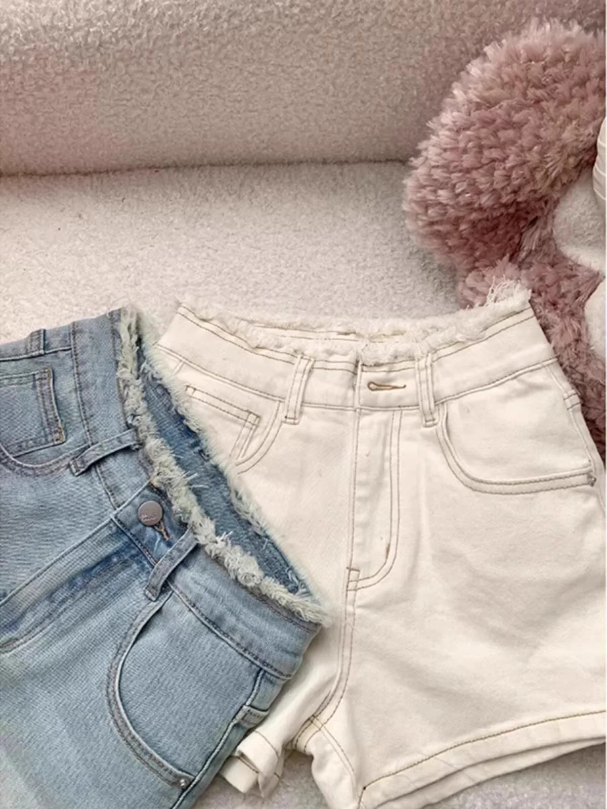 Summer Lace Denim Shorts - Detail View 3