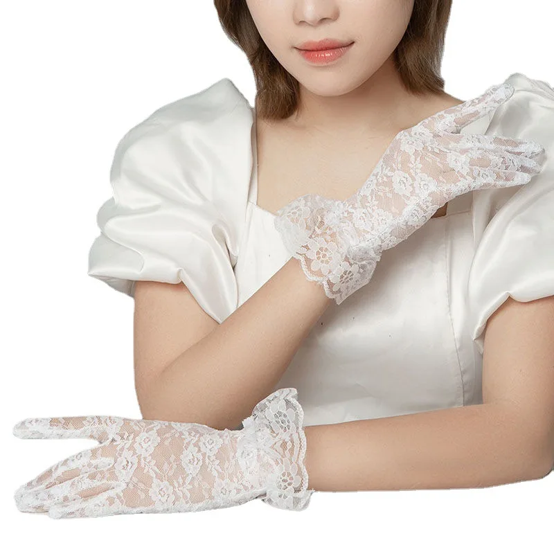 Women's Vintage Short Lace Gloves Elegant Lady Party Wrist Length Floral Gloves for Dinner Fancy Costume Accessories Gloves