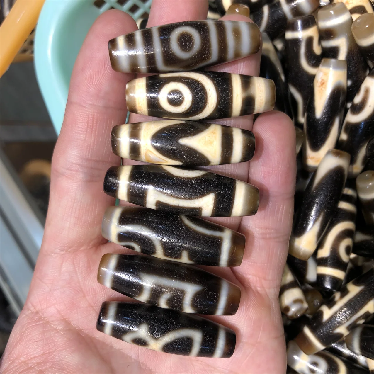 

1pcs/lot Bijoux charms abalorios jewelry making Tibetan natural agate dzi hot selling totem vintage gemstone loose beads Unisex