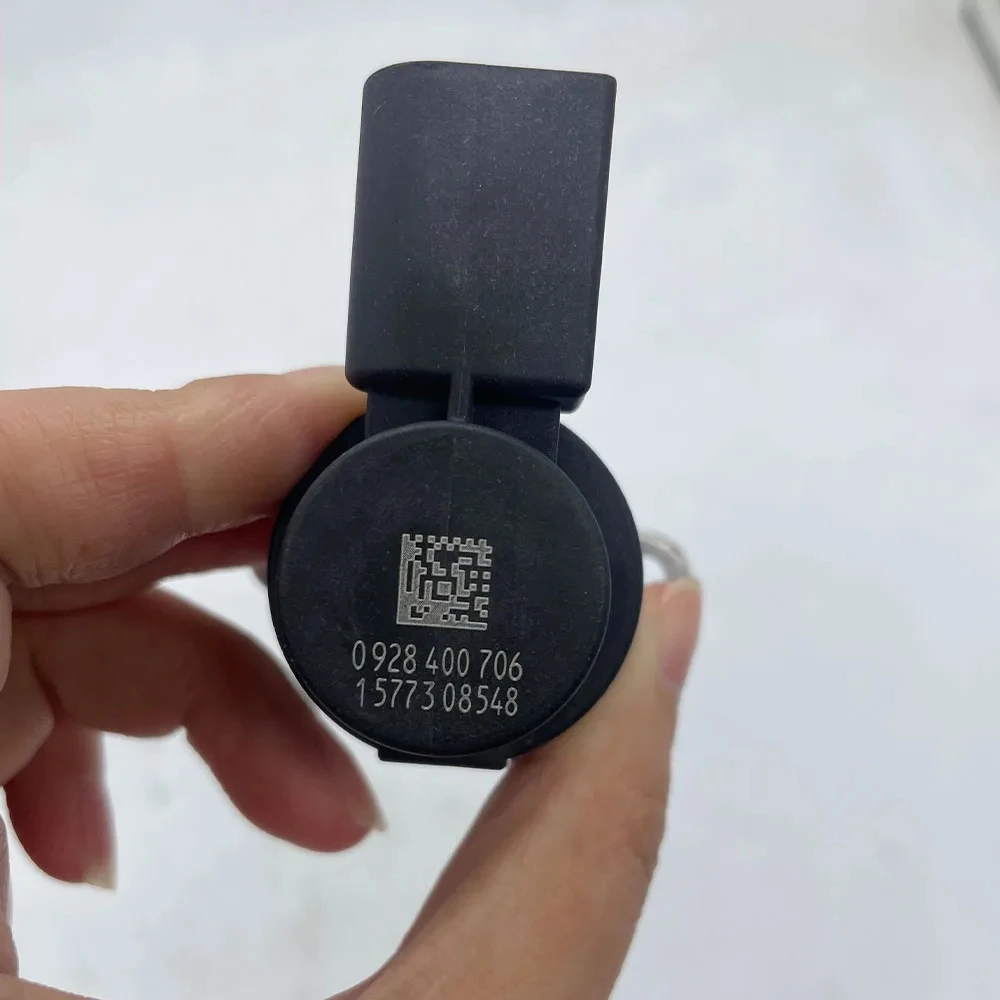 NEW High Quality 0928400706 0928400768 Fuel Pressure Regulator SCV Valve 1462C00987 For A-udi A3 Q5 A6 V-W Golf Passat