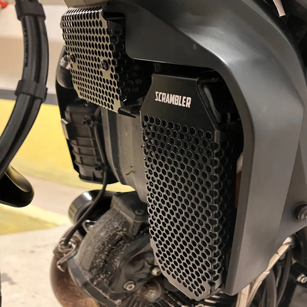 Per Ducati Scrambler Icon Dark Mach Cafe Racer Icon Radiatore Radiatore Radiatore Olio Griglia Regolatore Raddrizzatore Copertura Guard Protector Kit