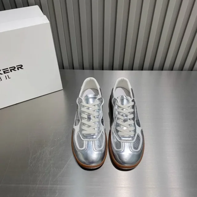 2024 Summer New Women's Outdoor Walking Shoes Leisure Sports Round Head Sewing Fashion Tennis Sneakers Light Running Trainers 2